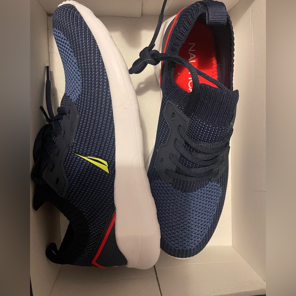 Men Shoes